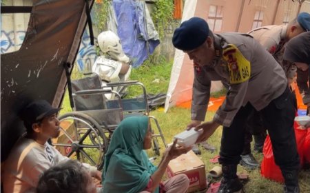 Randurlap Brimob Jadi Andalan Pemenuhan Kebutuhan Korban Kebakaran