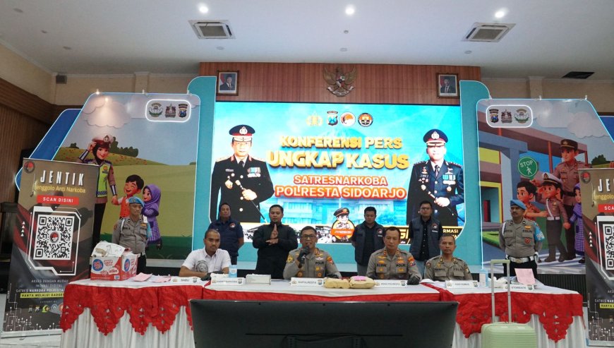 Dua WNA Ditangkap dalam Kasus Narkotika di Sidoarjo